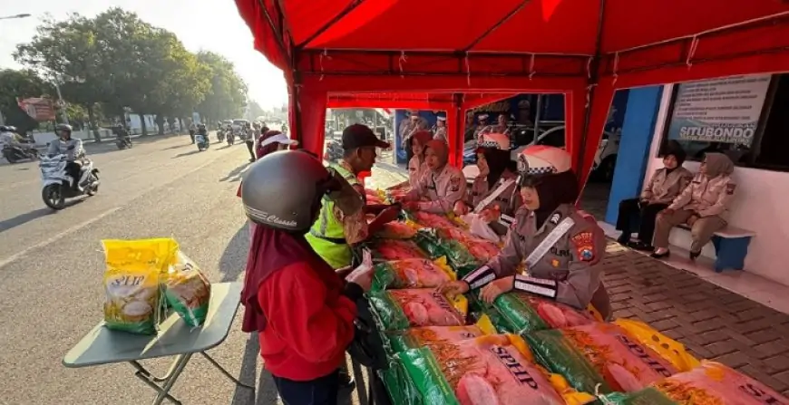 Satlantas Polres Situbondo Gelar Pasar Murah, Ringankan Beban Warga