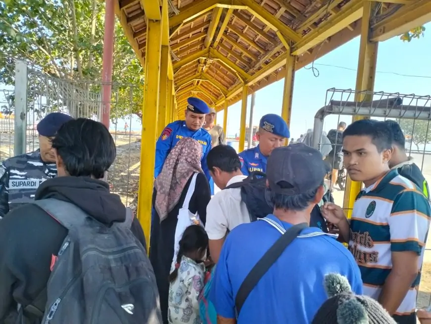 Antisipasi Lonjakan Penumpang, Satpolairud Situbondo Perketat Pengamanan di Pelabuhan Jangkar