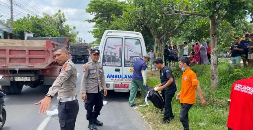 Diduga Lalai, Truk Tabrak Motor di Sumbergempol : Satu Korban Meninggal Dunia