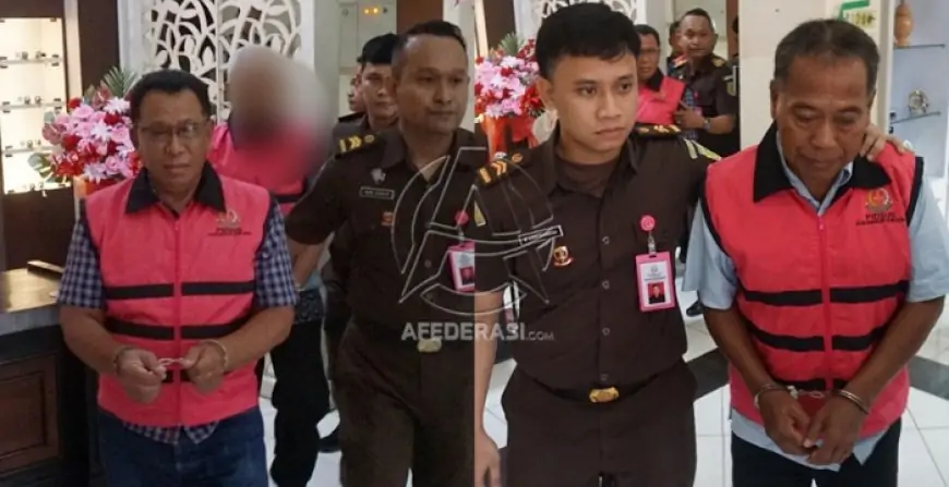 Diduga Korupsi Anggaran Desa Rp1,5 Miliar, Kejari Tahan Kades dan Bendahara Tanggung Campurdarat