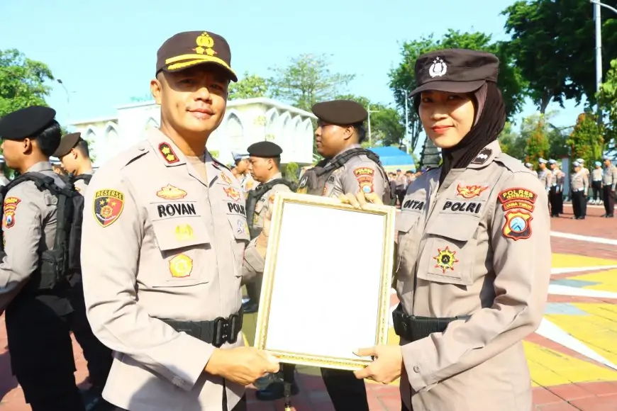 34 Personel Berprestasi Diapresiasi Kapolres Gresik