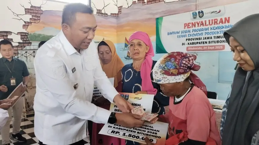 Dorong Ekonomi Produktif, 102 Warga Situbondo Terima Bansos UEP Rp1,5 Juta