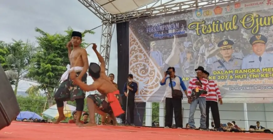 Festival Ojung Situbondo: Dari Adu Cambuk Jadi Simbol Doa, Persatuan, dan Harapan untuk Alam