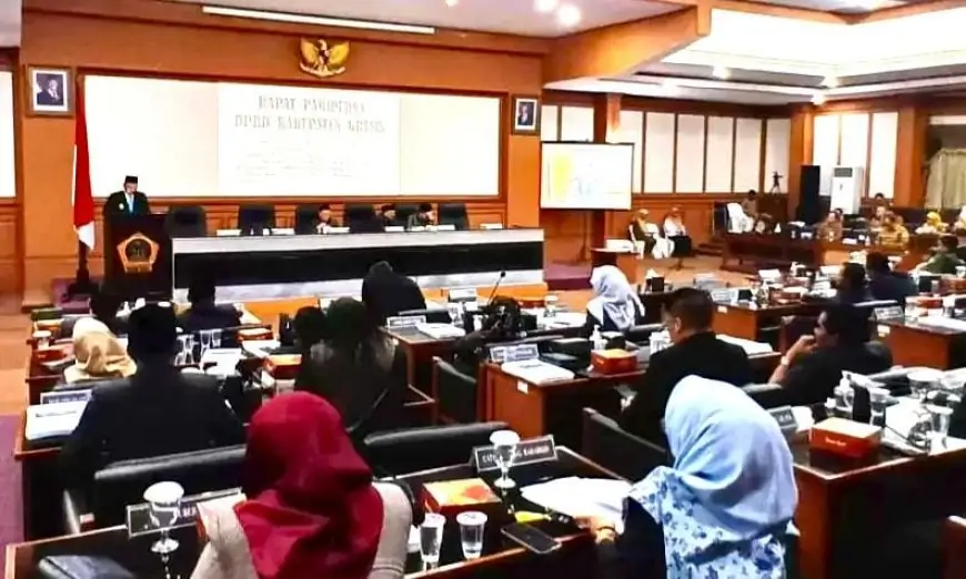 Hapus Tiga Ranperda, DPRD Gresik Mengesahkan Lima Perda Baru