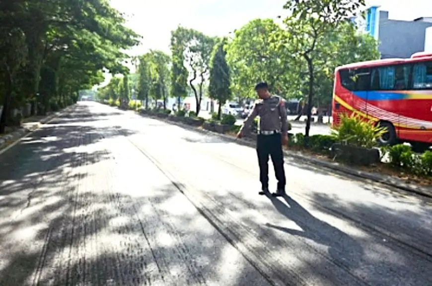 Motor Selip, Pekerja Asal Lamongan Tewas Terjatuh