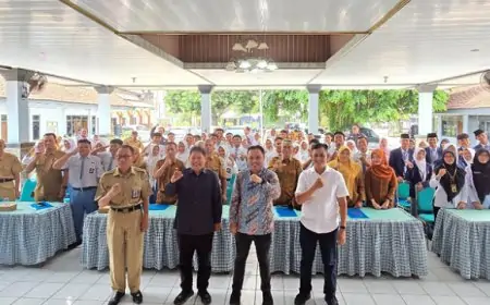 Bawaslu dan Bakesbangpol Jombang Sosialisasi Pendidikan Politik