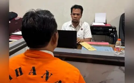 Janji Palsu Haji Cepat, Oknum PNS KUA Situbondo Tilep Uang Jamaah Hampir Rp100 Juta
