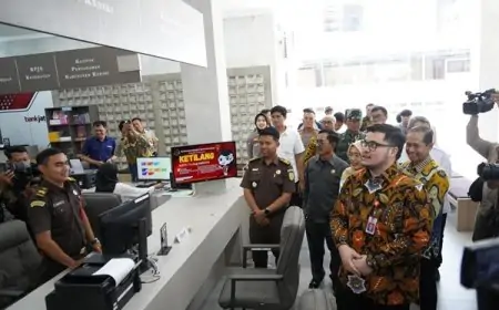 Prioritaskan Pelayanan Masyarakat, Mas Dhito Resmi Buka Mall Pelayanan Publik
