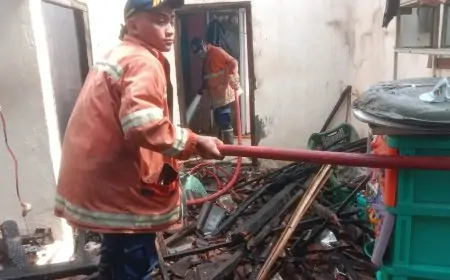 Korsleting Listrik, Rumah Warga Hangus Terbakar