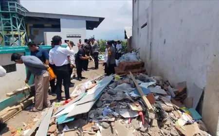 Atap Asrama Putri Pesantren di Situbondo Ambruk Diterjang Angin, Satu Santri Meninggal Dunia dan 11 Terluka