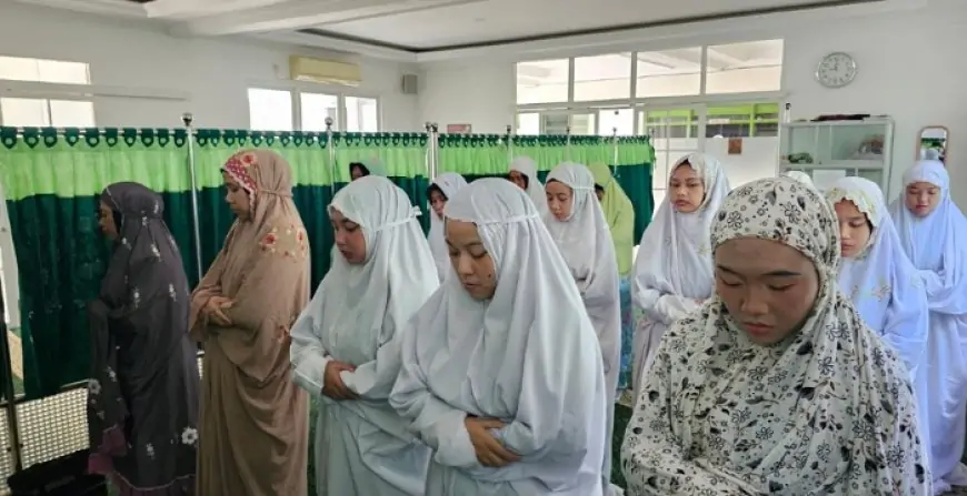 Kemenag Jombang Gelar Salat Gaib Santri Korban Runtuhnya Ponpes