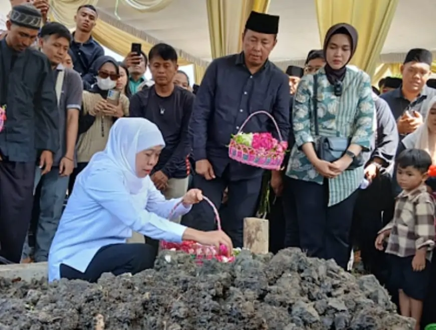 Tangis Haru Iringi Kedatangan dan Pemakaman Jenazah Naufal Atlet Gimnastik Nasional