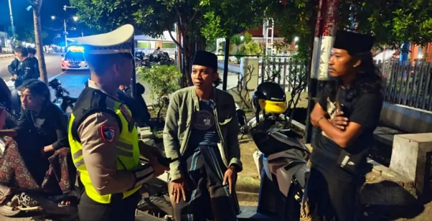 Polisi dan Warga Kompak Jaga Situbondo Aman, Satlantas Gencarkan Patroli Malam KRYD