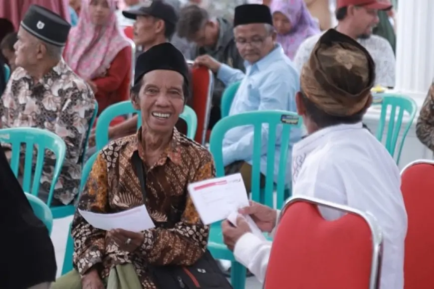 Ratusan Guru Non Muslim Terima Insentif Pemkab Jember