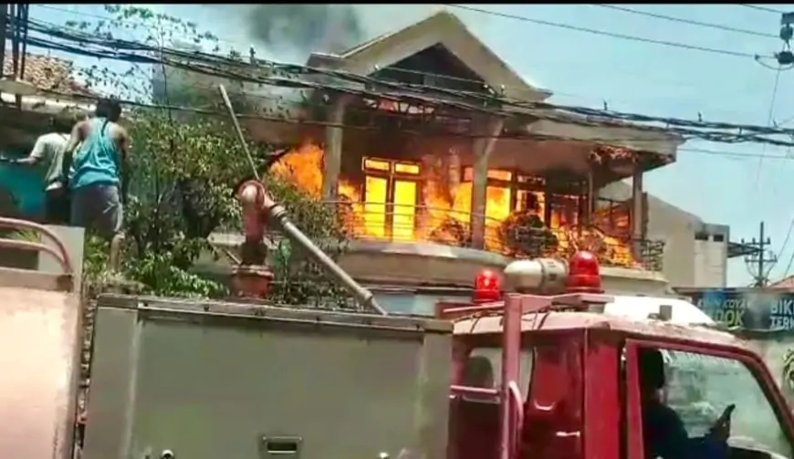 Rugi  Miliaran, Gudang Sembako Indomarco dan Pabrik PT Silikon Ludes Terbakar