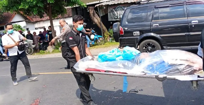 Nahas, Pengendara Vario di Tulungagung Tewas Setelah Terpental dan Tertabrak Truk Muatan Elpiji dari Jalur Berlawanan