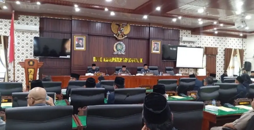 DPRD Trenggalek Bahas Jawaban Bupati atas Pandangan Fraksi