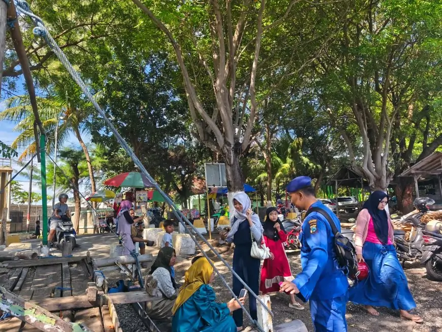 Satpolairud Situbondo Gencarkan Patroli Wisata Bahari, Pastikan Liburan Aman Tanpa Insiden Laut