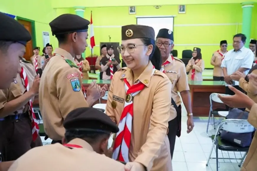 Beri Wadah Generasi Muda Pramuka Bertumbuh, Mbak Cicha Berangkatkan 20 Kontingen Giat Prestasi 2025