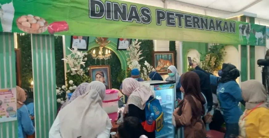 Disnak Jombang Gelar Layanan Gratis di Jombang Fest 2025