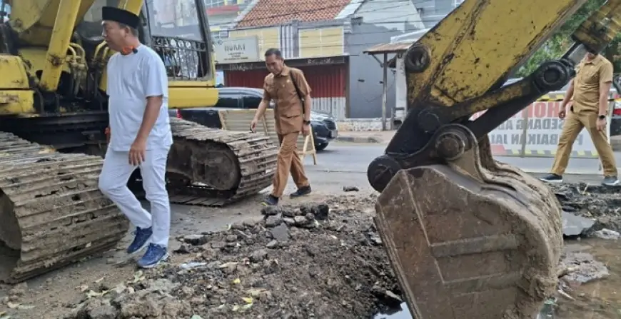 Mas Rio Pantau Langsung Pembangunan Jalan, Tekankan Kualitas dan Transparansi