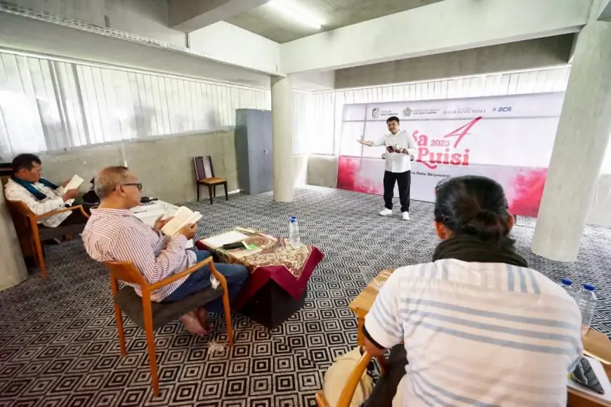 Pemkab Banyuwangi Teguhkan Komitmen Literasi Sastra Lewat Liga Puisi dan Buku Antologi