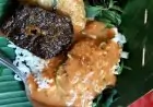 Nikmatnya  Pecel Pincuk, Legenda Rasa Ramai Diburu Pembeli