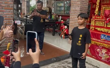 Lestarikan Budaya Dalang Cilik, Hidupkan Kembali Wayang Potehi