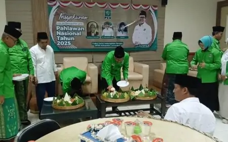 Gus Dur Pahlawan Nasional, Fraksi PKB  Lamongan Gelar Do'a dan Tasyakuran