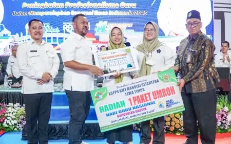 Momen Hari Guru Nasional, Bupati Gresik: Baca Tulis Quran Jadi Muatan Lokal