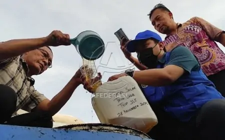 Muatan Truk Tanki Terguling di JLS Diduga Biosolar, Polisi Ambil Sampel untuk Identifikasi Puslabfor Polri