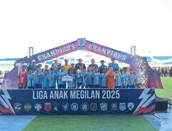 Akademi Persela Lamongan dan NDPS Juara Liga Anak Megilan