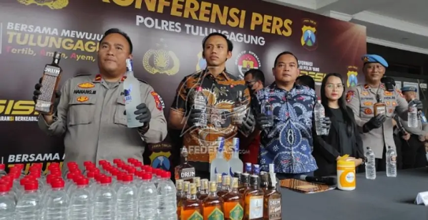 Peredaran Miras Online Terbongkar, Polres Tulungagung Amankan Ribuan Botol