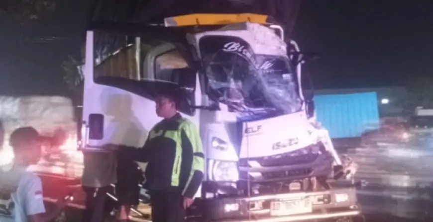 Tabrak Mobil Kendaraan Mogok, Penumpang Tewas di Lokasi Kejadian