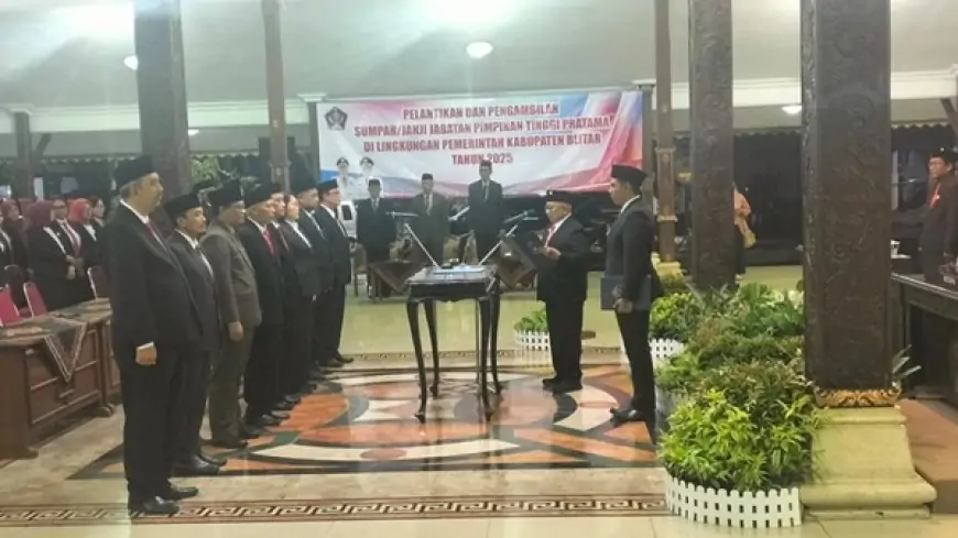 Bupati Blitar Tekankan Reformasi Birokrasi dalam Pelantikan Pejabat Tinggi Pratama