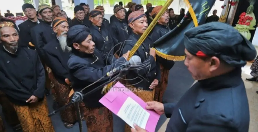 Wabup Syah Natanegara Saksikan Pelantikan Pengurus Pamengku Adat Bendungan: Dorong Pelestarian Budaya Lokal