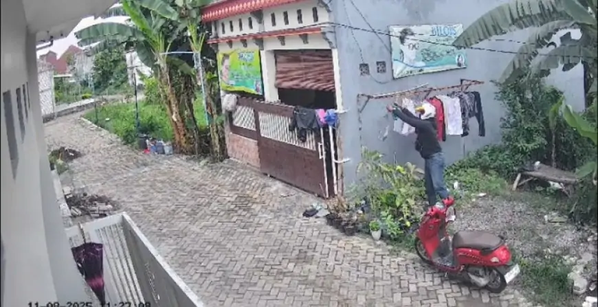 Viral Terekam CCTV Aksi Mencuri Pakaian Dalam di Jemuran