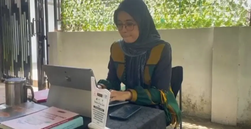 Guru Inspiratif Ni'matuz Zahroh Menulis  Karya Tulis 100 Lebih