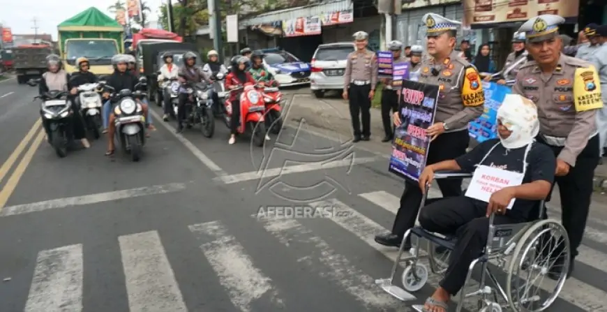 Cosplay Korban Kecelakaan, Cara Satlantas Tulungagung Gugah Kesadaran Pengendara di Titik Black Spot Jepun