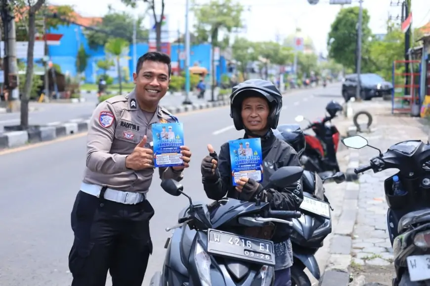 Tekan Pelanggaran, Satlantas Polres Gresik Gandeng Komunitas Ojol