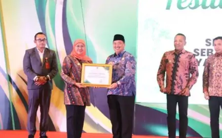 Kabupaten Jombang Raih Penghargaan Pemerintah Daerah Implementasi Industri Hijau Terbaik Jatim