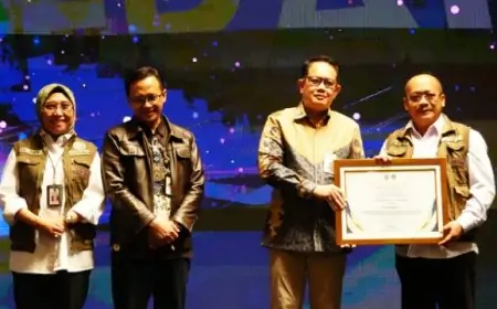 Disnak Jombang Raih Dua Penghargaan Bergengsi dalam Pengendalian PMK se-Jawa Timur