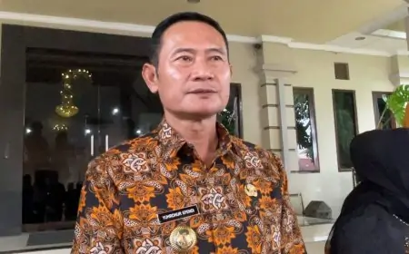 Bupati Lamongan Menjamin Persela Tak Akan Buyar