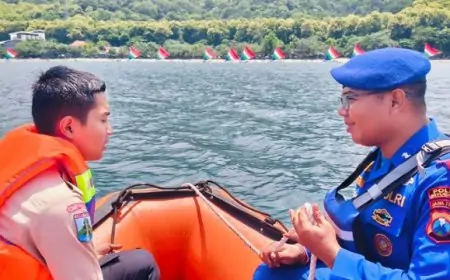 Polairud Situbondo Perketat Patroli Perairan Pantai Pasir Putih Selama Libur Nataru 2025