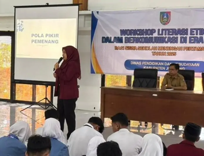 Disdikbud Jombang Gelar Workshop Literasi Etika Digital OSIS SMP