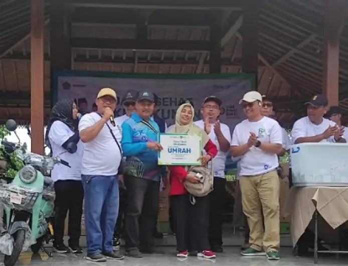 Jalan Sehat Kerukunan Kemenag Berhadiah Umroh