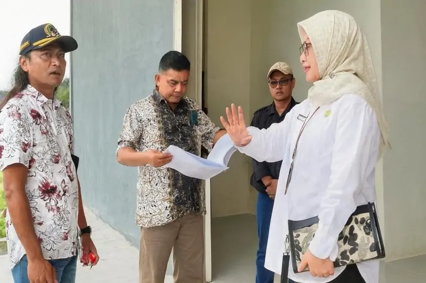 Komisi C DPRD Lamongan Sidak Proyek Balai Seni Rp 4,3 Miliar Milik Disparbud