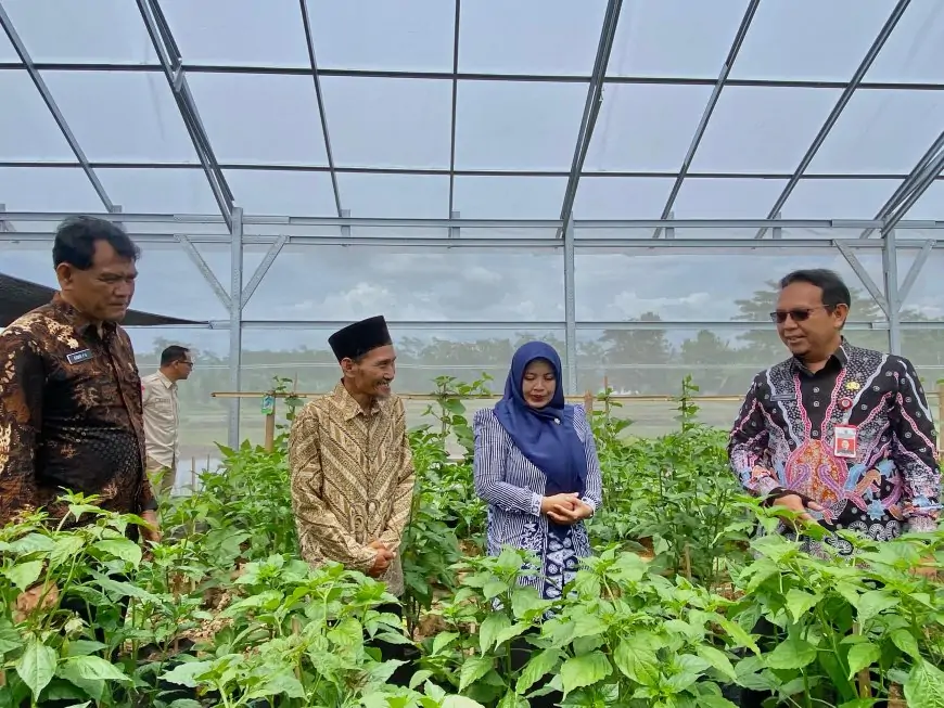 Greenhouse Kawitan Berdaya Resmi Jadi Ikon Tematik Desa Sirnoboyo