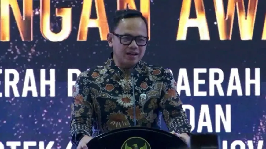 Hadiri Lamongan Award, Wamendagri Bima Arya Sampaikan Duka Cita Korban Bencana Sumatera