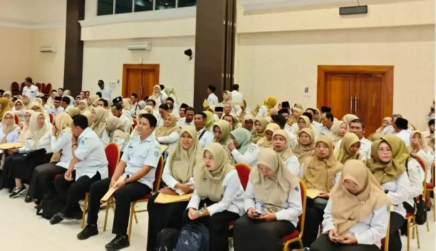 239 PPPK Formasi 2021 Terima SK Perpanjangan Kontrak